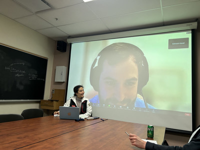 Mat Davies Giant Screen